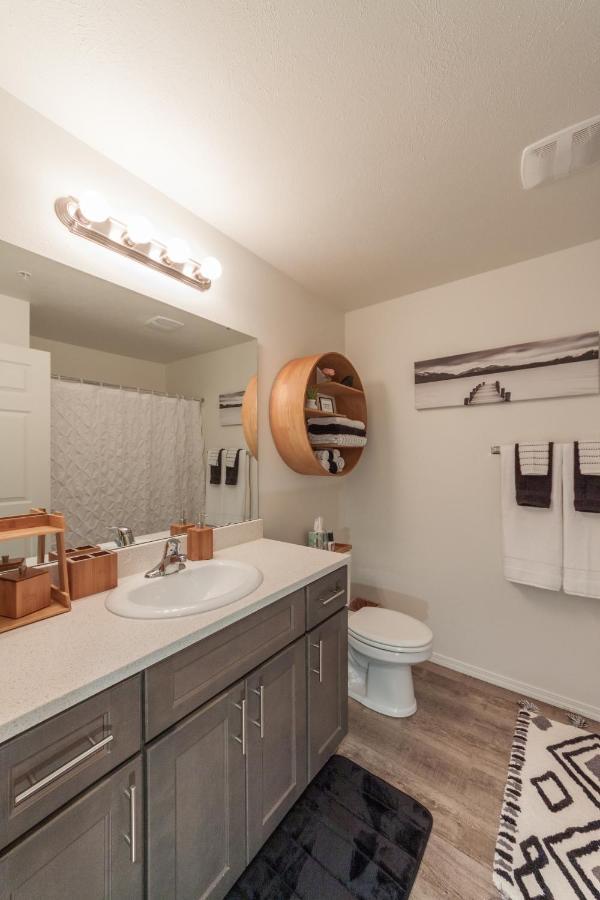 Modern And Stylish King Bed Wifi Free Parking Spokane Valley Exterior foto